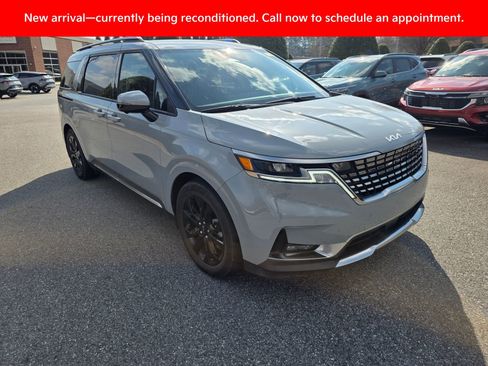 Certified 2024 Kia Carnival SX image 7