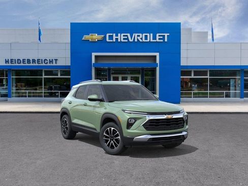 New 2026 Chevrolet TrailBlazer LT w/ Convenience Package AWD/4WD image 1