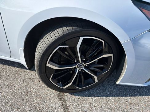 Used 2023 Nissan Altima 2.5 SR w/ SR Premium Package FWD image 50