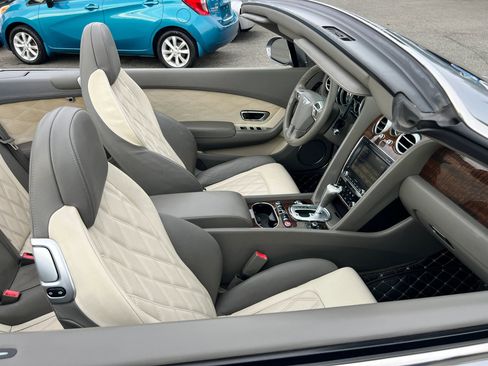 Used 2013 Bentley Continental GT image 22