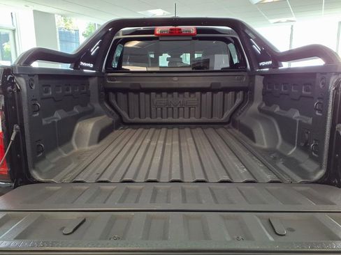 New 2025 GMC Canyon AT4 w/ Nightfall Edition AWD/4WD image 8