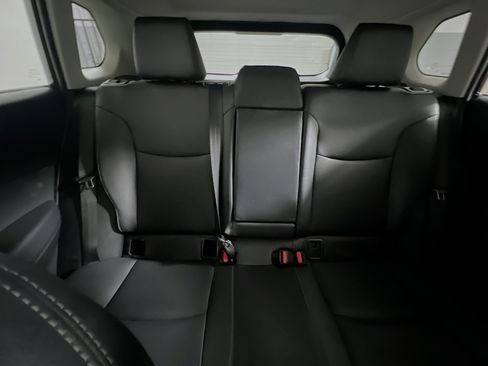 Used 2024 Toyota Corolla Cross XLE FWD image 33