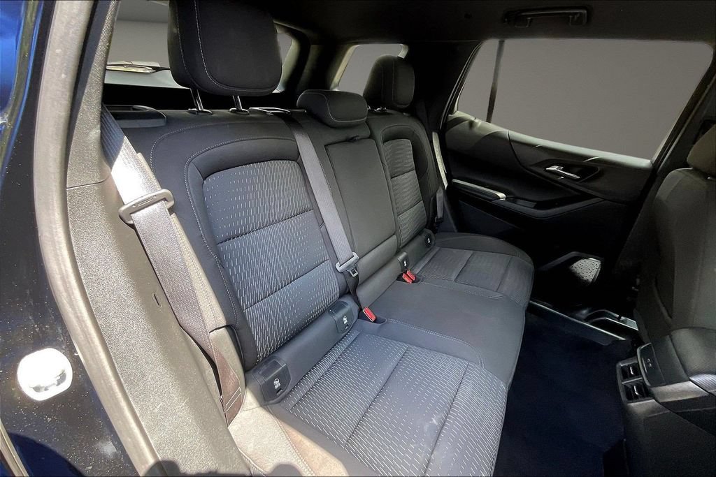 Used 2025 Chevrolet Equinox LT FWD image 27