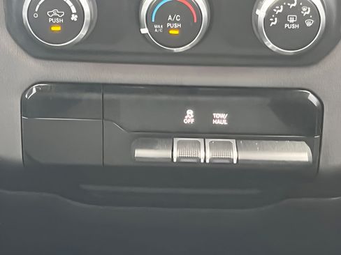 Used 2021 RAM 1500 Big Horn AWD/4WD image 27