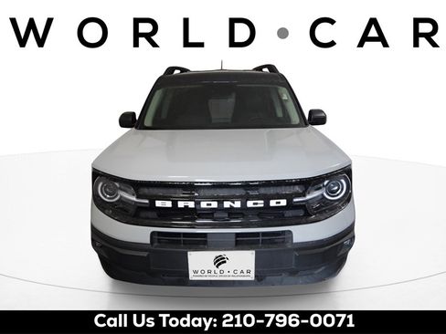 Used 2023 Ford Bronco Sport Outer Banks w/ Tech Package image 2