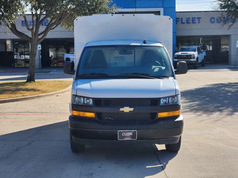 New 2025 Chevrolet Express 3500 w/ Power Convenience Package image 9