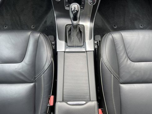 Used 2020 Buick Enclave Premium w/ Surround and Sites Package image 42