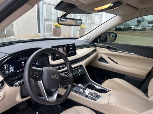 Used 2024 INFINITI QX60 Luxe w/ Vision Package image 13