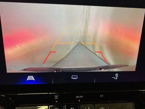 Certified 2023 Chevrolet Colorado LT image 18