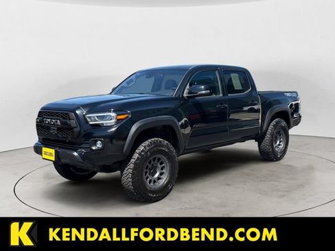Used 2021 Toyota Tacoma TRD Off-Road w/ TRD Premium Off Road Package AWD/4WD image 1