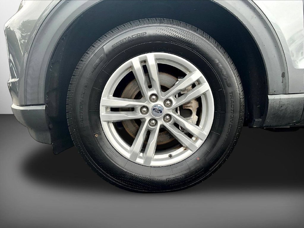 Used 2021 Ford Explorer XLT AWD/4WD image 36