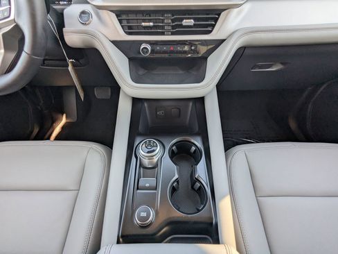 New 2026 Ford Explorer Active w/ Active Comfort Package image 22