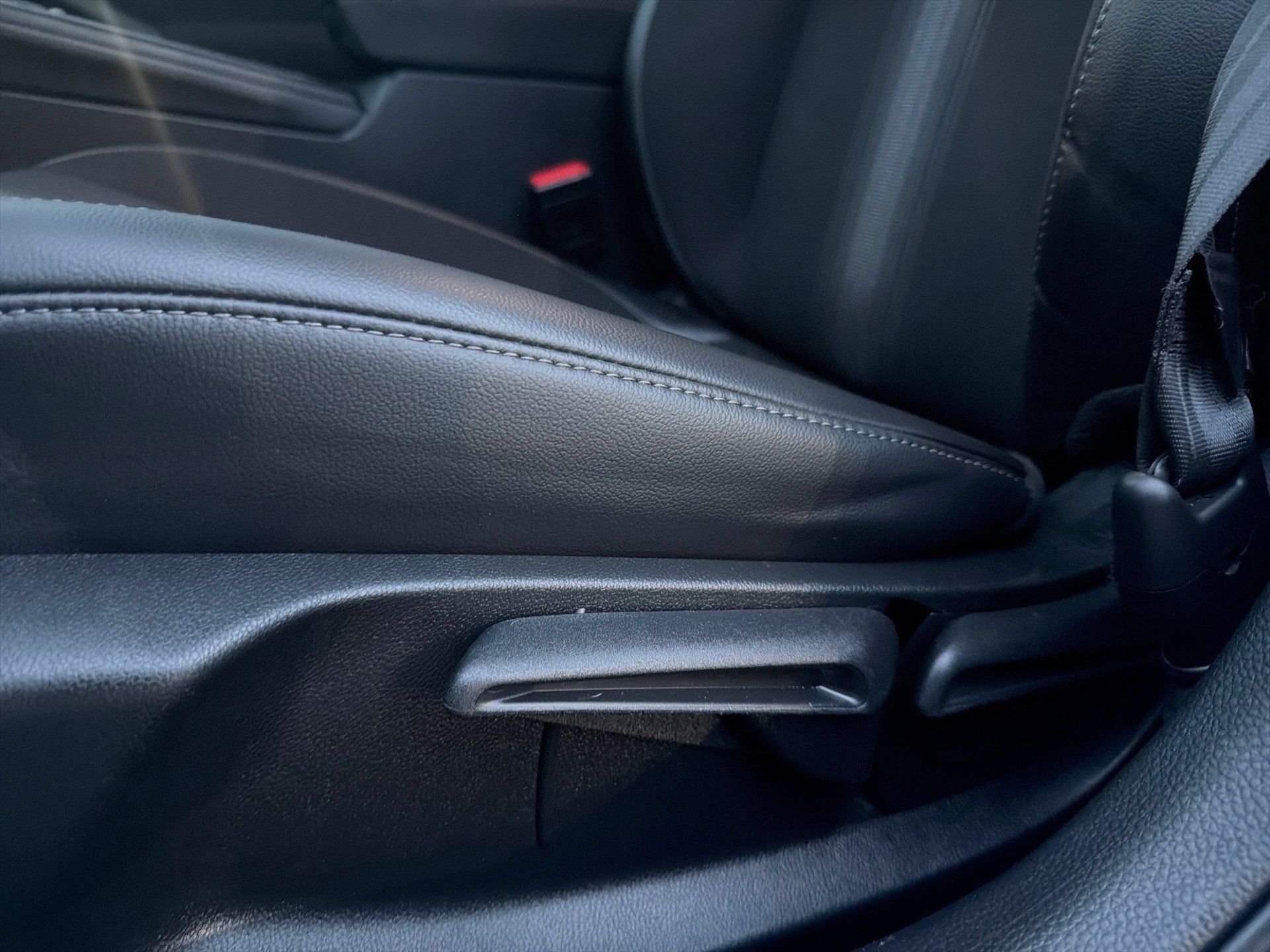 Used 2023 Honda Civic Sport image 14