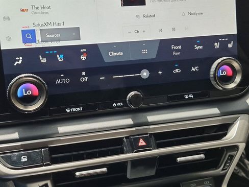 Used 2025 Lexus RX 350 Premium w/ Convenience Package FWD image 11