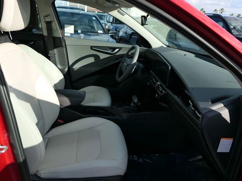 Used 2025 Kia Niro EX Touring image 25