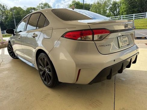 Used 2023 Toyota Corolla SE FWD image 8