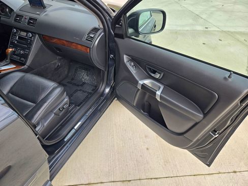 Used 2014 Volvo XC90 3.2 image 21