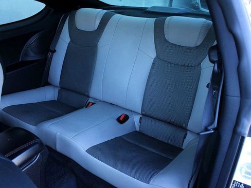 Used 2016 Hyundai Genesis 3.8 image 10