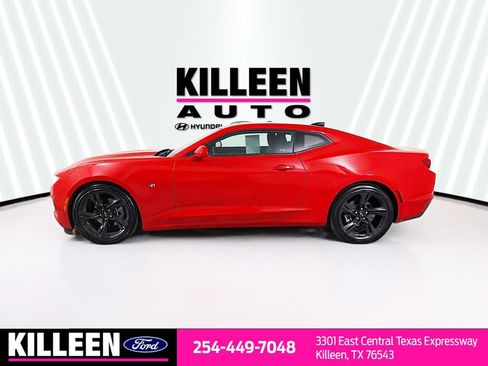 Used 2023 Chevrolet Camaro LT image 4