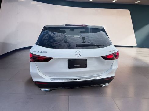 Certified 2026 Mercedes-Benz GLA 250 4MATIC image 3