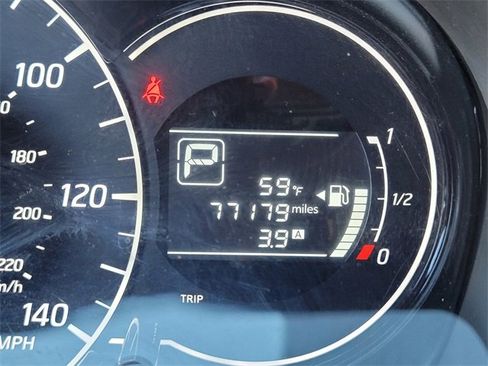 Used 2015 Nissan Versa Note SV image 26