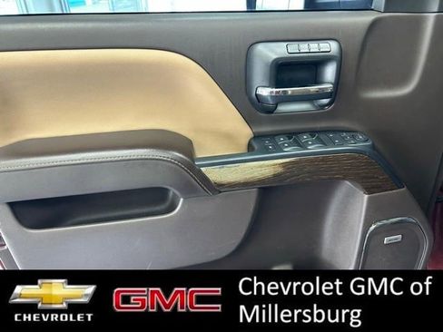 Used 2017 GMC Sierra 2500 Denali w/ Duramax Plus Package AWD/4WD image 13