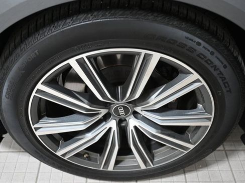 Used 2022 Audi SQ8 Prestige w/ Prestige Package image 18