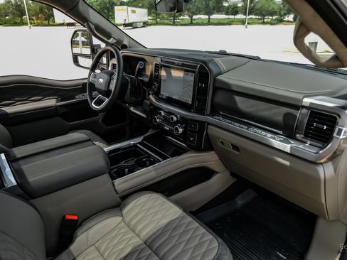 Used 2026 Ford F450 Platinum w/ Platinum Plus Package AWD/4WD image 51