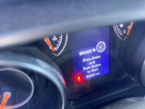 Used 2022 Jeep Gladiator Sport AWD/4WD image 10