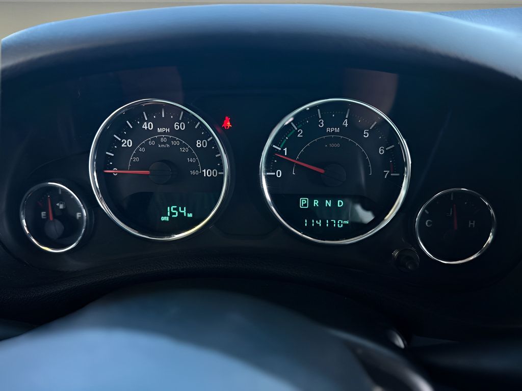 Used 2016 Jeep Wrangler Unlimited Sahara AWD/4WD image 15