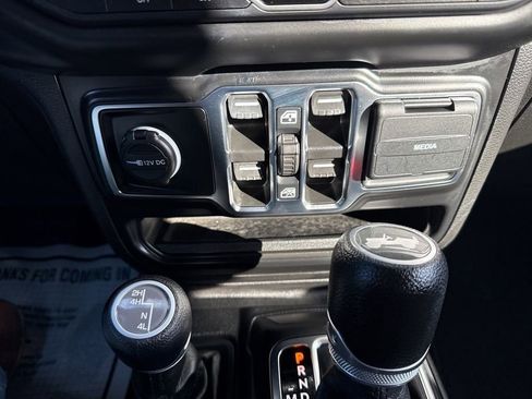 Used 2021 Jeep Wrangler Unlimited Sport image 4