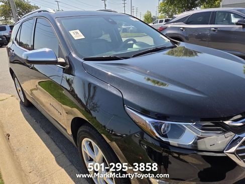 Used 2018 Chevrolet Equinox Premier FWD image 9