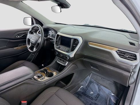 Used 2023 GMC Acadia SLE w/ Driver Convenience Package image 17