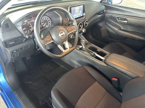 Used 2025 Nissan Sentra SV image 13