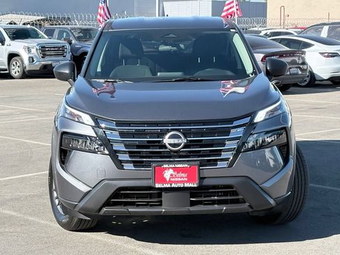 Used 2026 Nissan Rogue S FWD image 3
