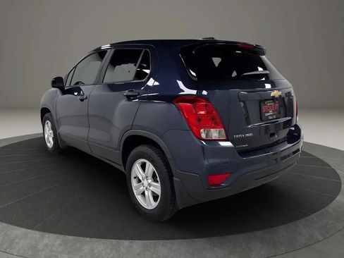 Used 2018 Chevrolet Trax LS w/ LPO, Protection Package AWD/4WD image 3