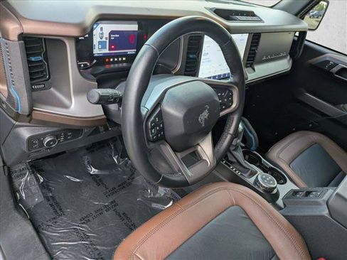 Used 2022 Ford Bronco Outer Banks AWD/4WD image 10