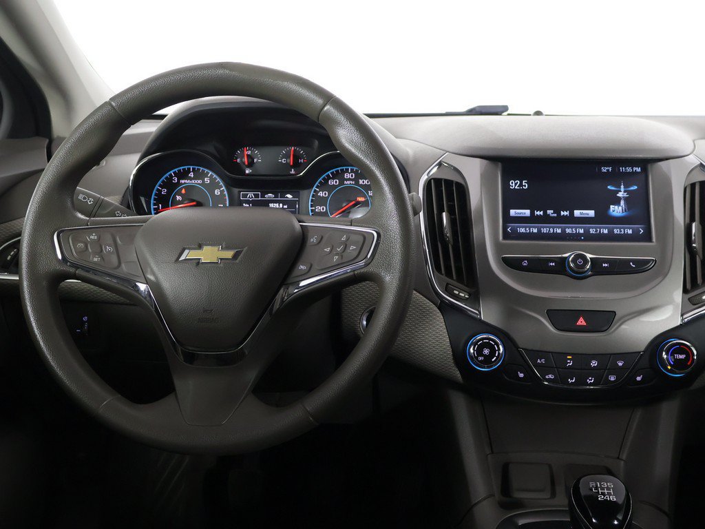 Used 2017 Chevrolet Cruze LT w/ Convenience Package FWD image 29