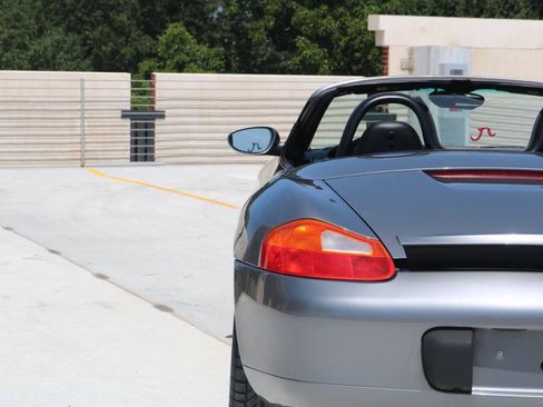 Used 2002 Porsche Boxster RWD image 19