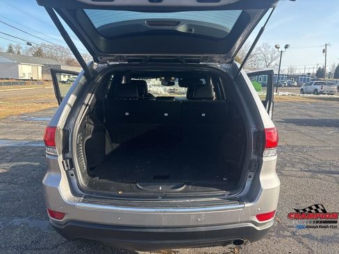 Used 2020 Jeep Grand Cherokee Limited image 28