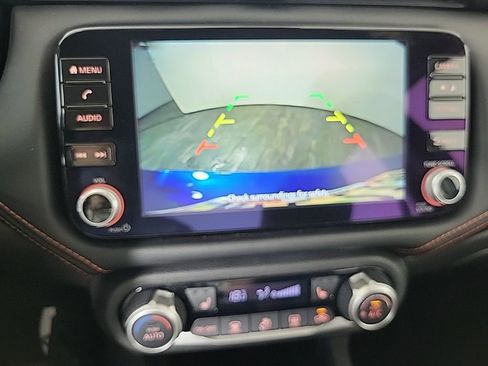 Used 2024 Nissan Versa SR image 16