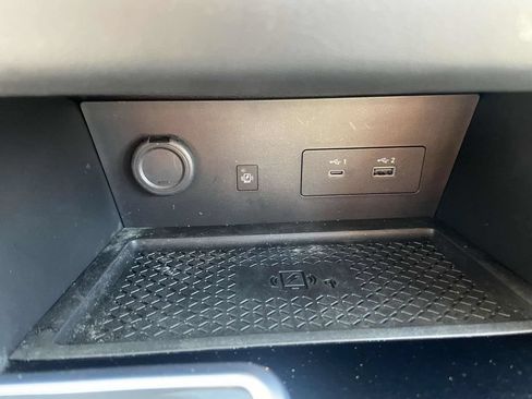 Used 2025 Nissan Pathfinder Platinum AWD/4WD image 41