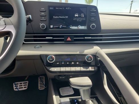 New 2026 Hyundai Elantra SEL Sport Premium FWD image 15