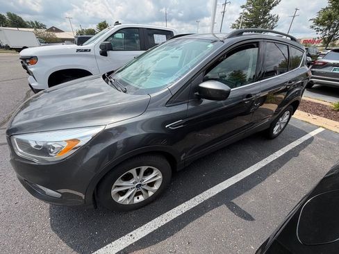 Used 2018 Ford Escape SEL FWD image 5