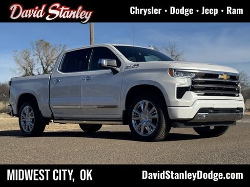 Used 2022 Chevrolet Silverado 1500 High Country w/ High Country Premium Package image 1