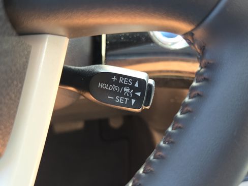 Used 2017 Toyota Prius Four Touring w/ Premium Convenience Package FWD image 29