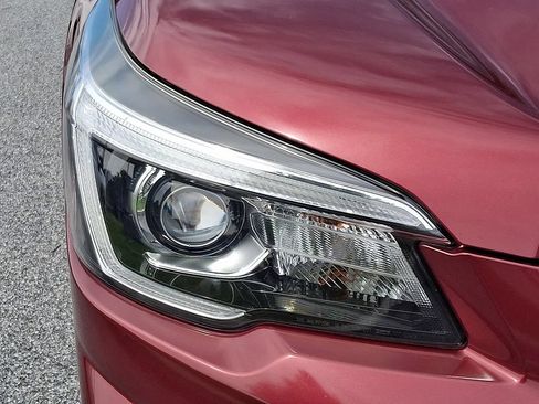 Used 2019 Subaru Forester Limited AWD/4WD image 9