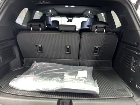 New 2026 Buick Enclave Preferred w/ Power Package AWD/4WD image 23