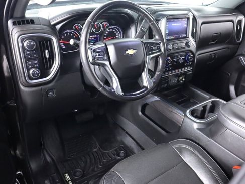 Used 2020 Chevrolet Silverado 1500 LTZ image 9