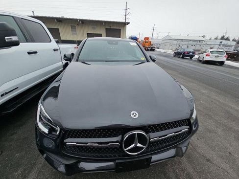 Used 2022 Mercedes-Benz GLC 300 4MATIC Coupe image 2